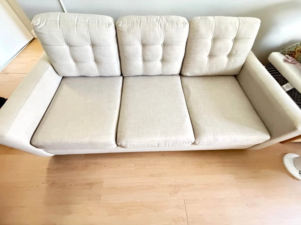 Beige 3-Seater Tufted Sofa - photo 2