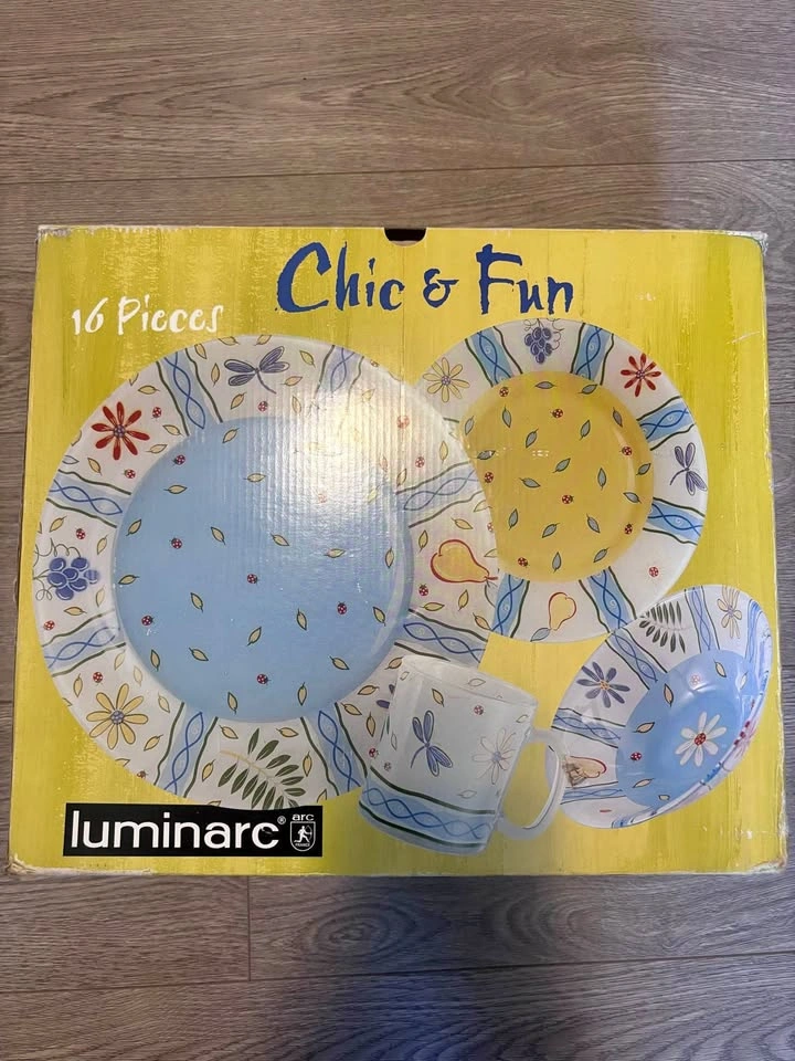 Luminarc Chic & Fun 16-Piece Dinnerware Set Made in France