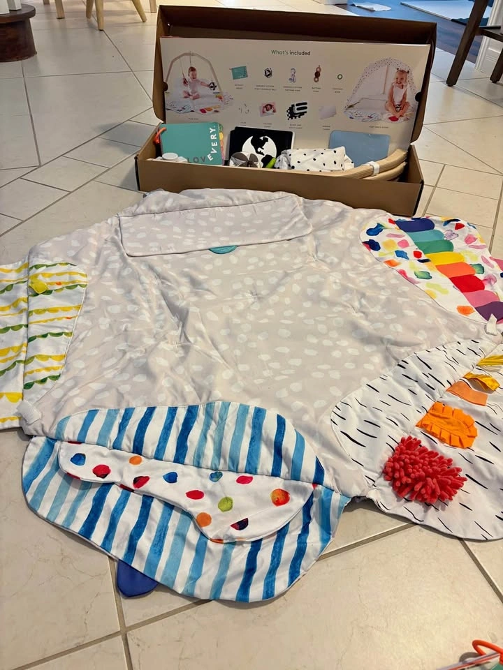 Lovevery play mat