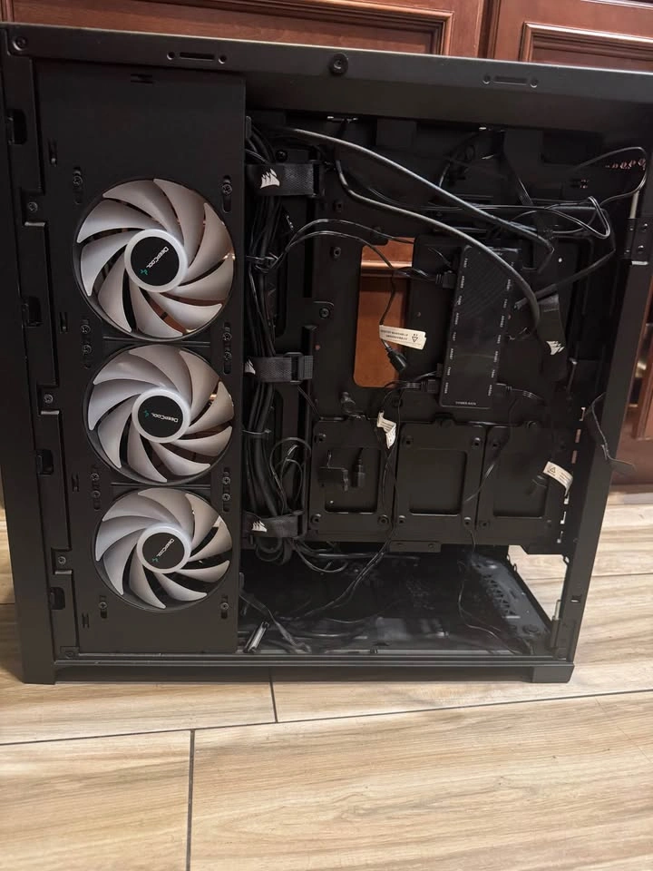 Corsair 5000D Airflow Black (used) - photo 2