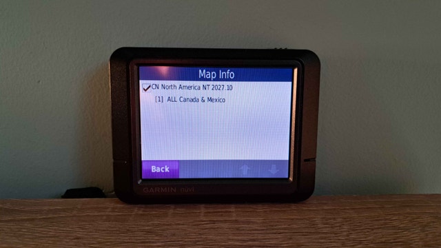 Updated Garmin Nuvi 275 GPS Navigator - photo 4