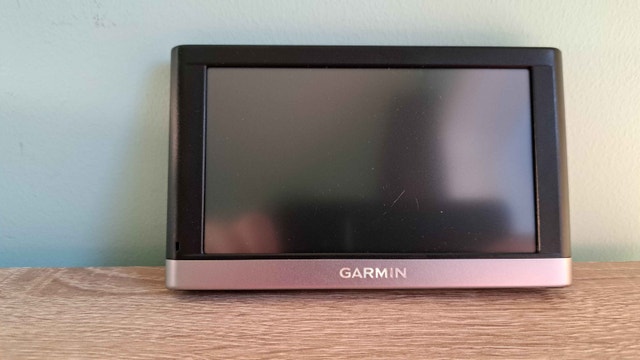 Updated Garmin Nuvi 2557LMT GPS Navigator - photo 3