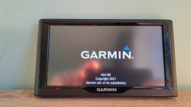 Updated Garmin Nuvi 68LM GPS Navigator