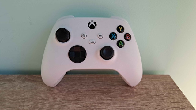 Xbox Core Wireless Controller