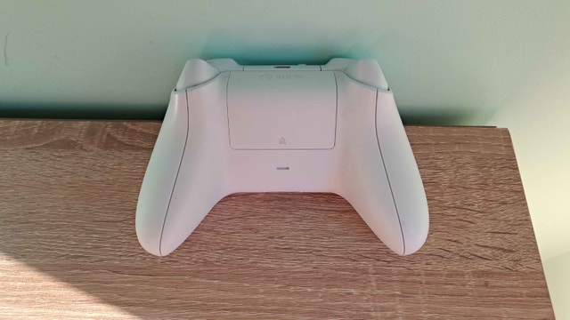 Xbox Core Wireless Controller - photo 3
