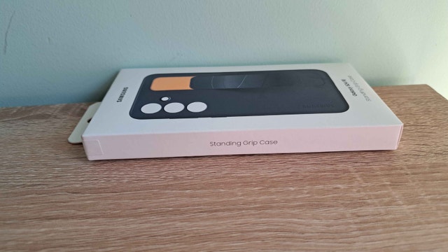 New Samsung Standing Grip Case for S24FE - photo 4