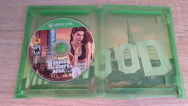 Grand Theft Auto 5 Xbox One/Series X - photo 2