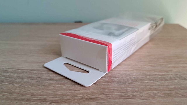 Sealed Lenovo 300 USB-C Earbuds - photo 3