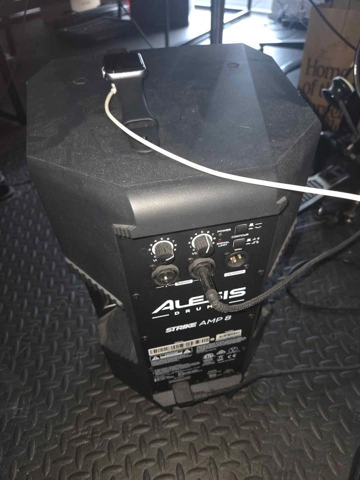 Alesis Strike AMP 8 2000Watts - photo 3