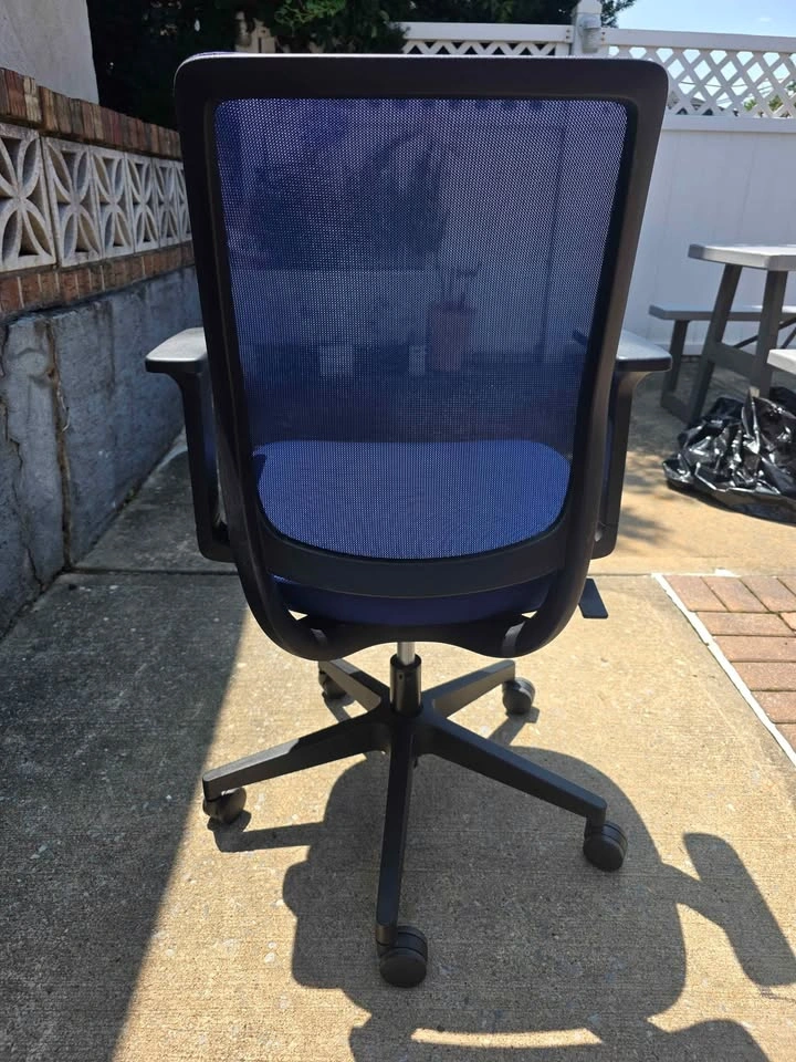Blue Mesh Office Chair - photo 4