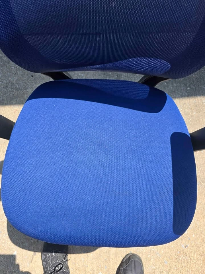 Blue Mesh Office Chair - photo 5
