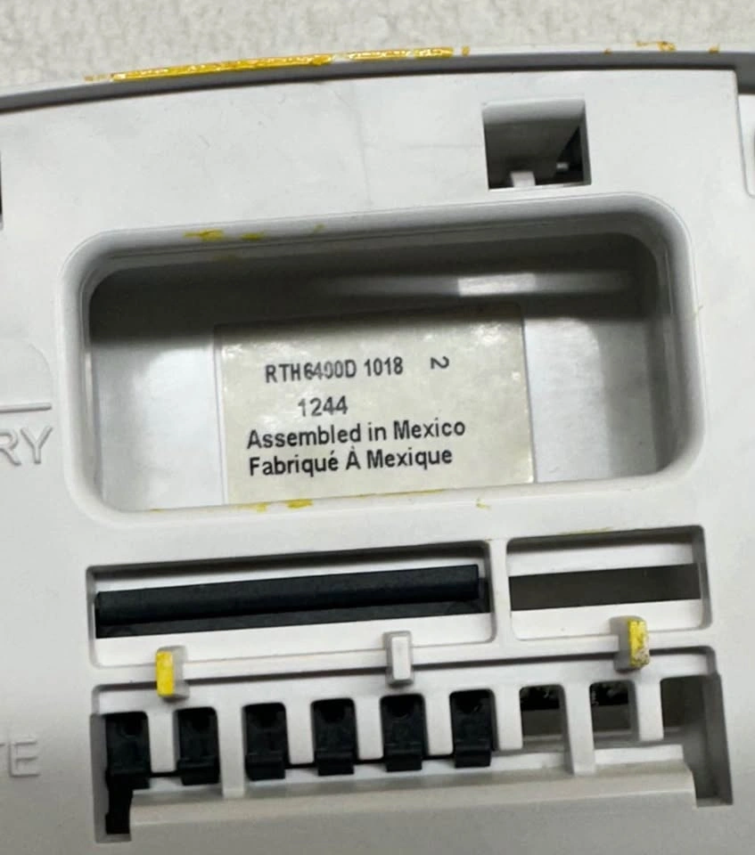 Honeywell Programable Thermostat - photo 2