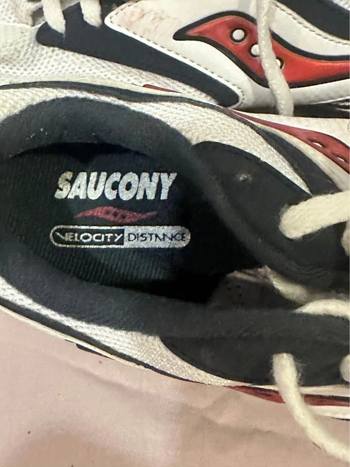 Men’s Saucony track shoes - photo 4