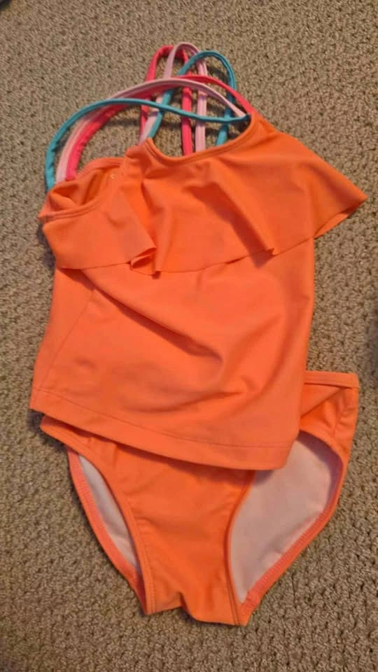 Girls 2-Piece Swimsuit – Size 3T – Like New