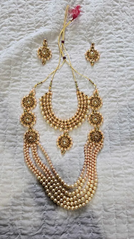 Champagne gold Indian Pakistani jewelry set thumbnail