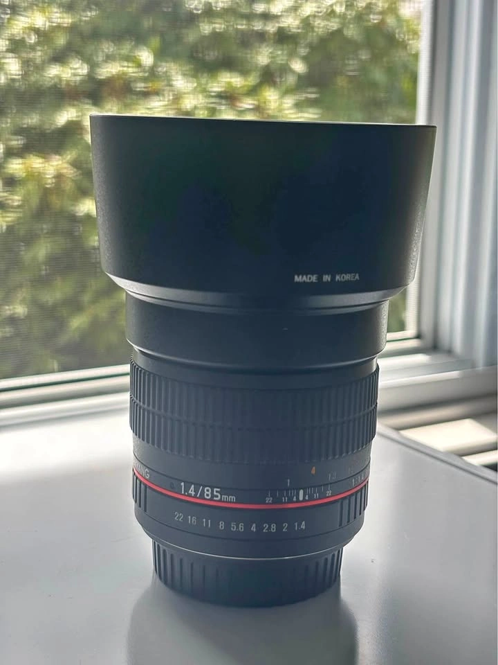 Samyang 85mm f/1.4 Manual Focus Portrait Lens EF