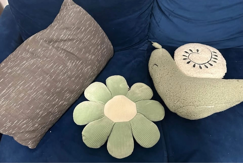 Cute Green / Gray Throw Pillows | Best Offer - photo 2