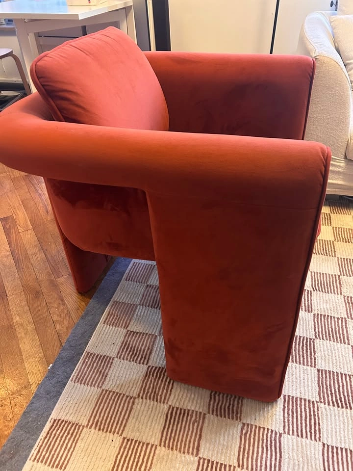 UO Floria Red Velvet Accent Chair - photo 2
