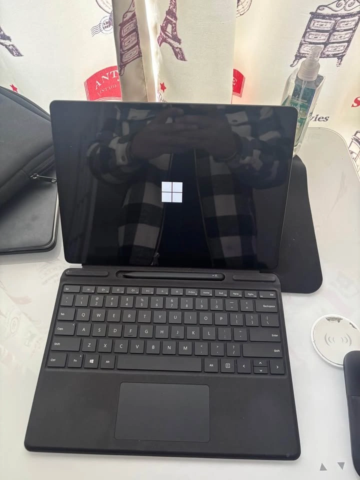 Microsoft Surface Pro X (2021) 13 - photo 3