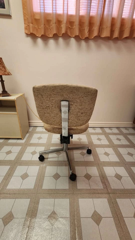 Desk chair - photo 3