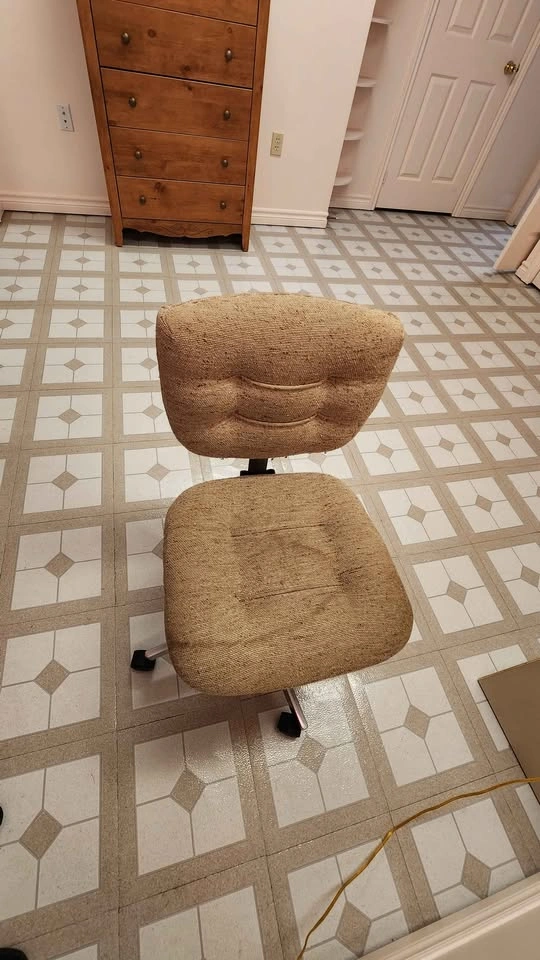 Desk chair - photo 4