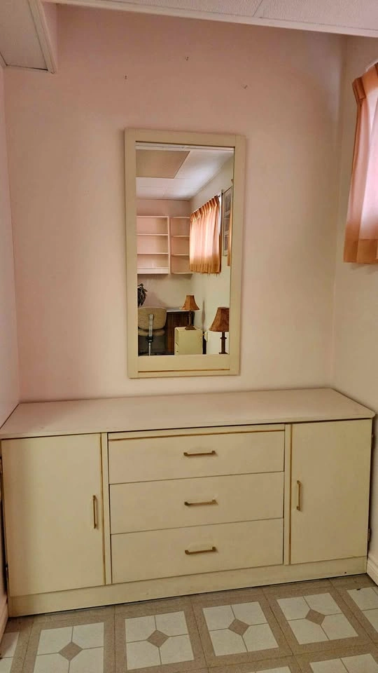 Bedroom Furniture 4pc set