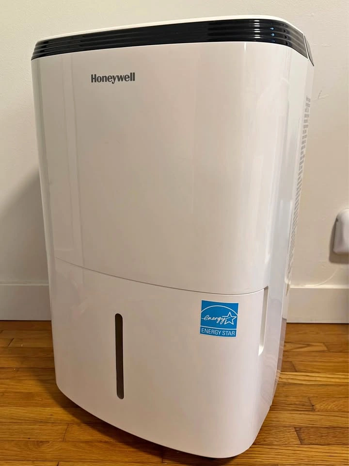 Honeywell TP70AWKNR 50-Pint Energy Star Dehumidifier