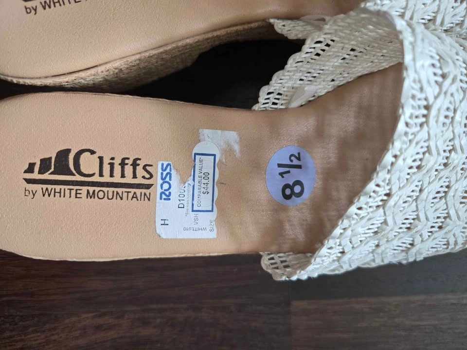 Cliffs by White Mountain Women's Sandals - photo 4