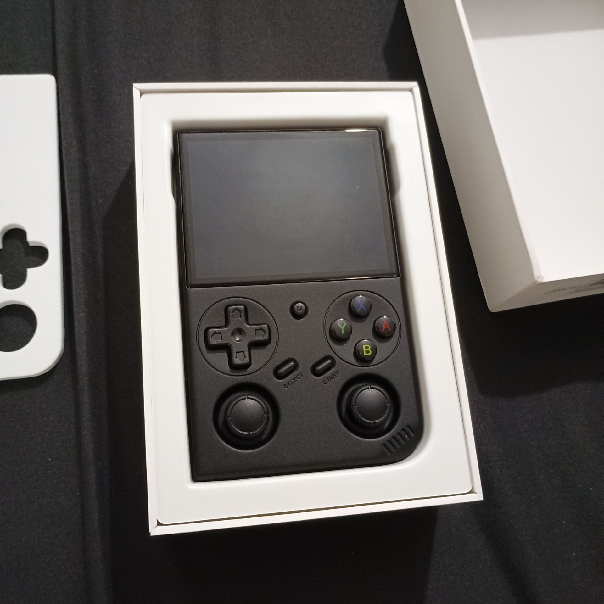 Anbernic RG35XX Pro Retro Handheld Gaming Console