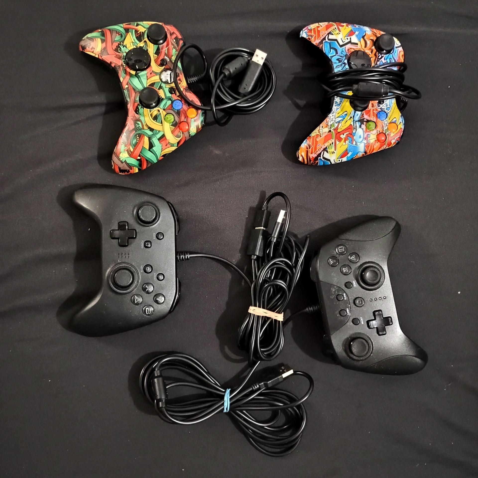 Set of 4 PC/XBOX wired controllers