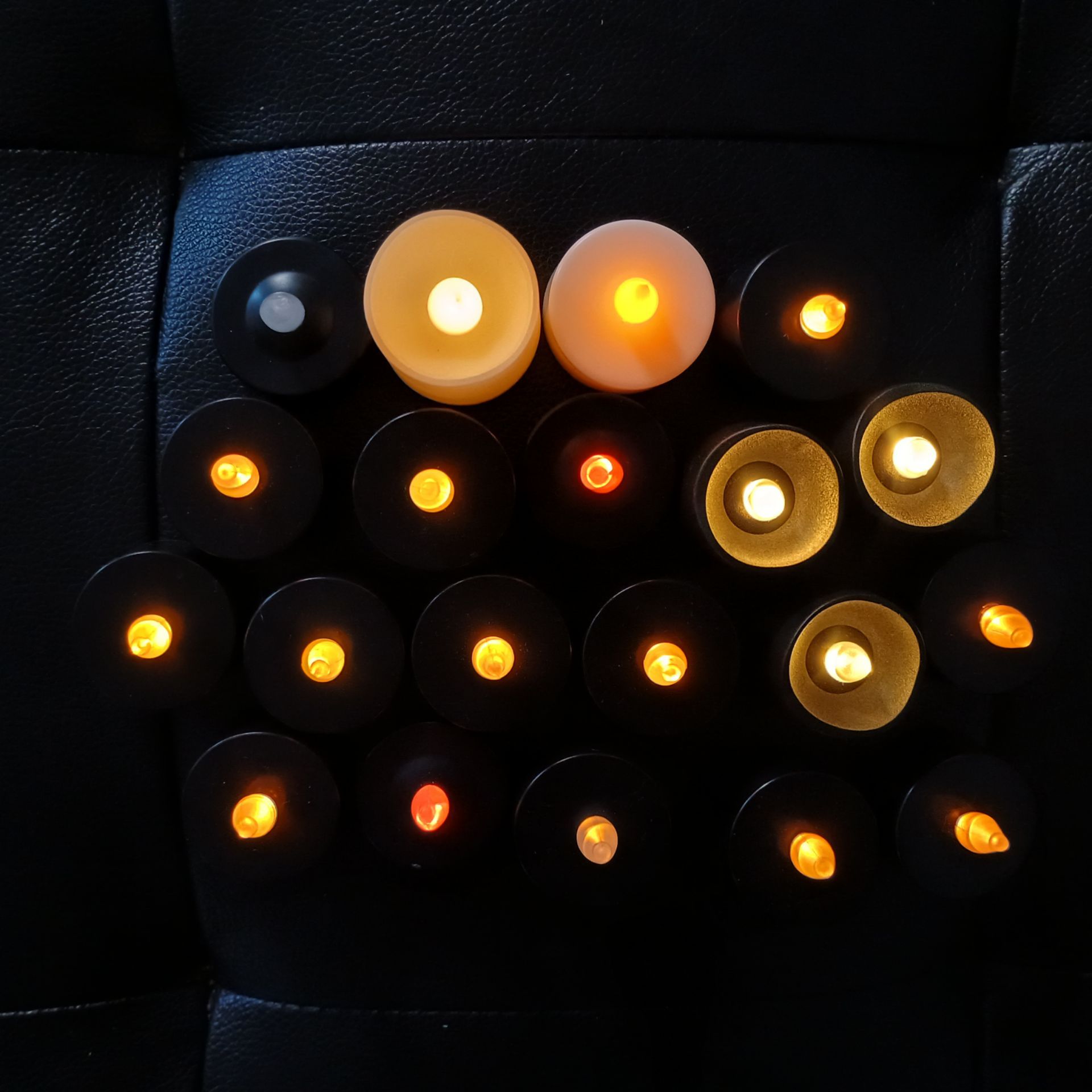 Lot of battery operated flameless candles (mostly black)
