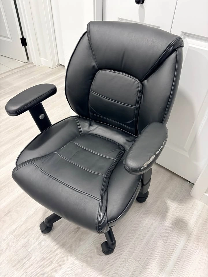 Black Leather Office Chair - photo 2