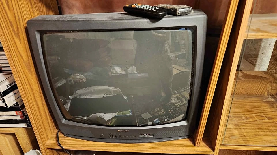 Sansui CRT TV with Remote