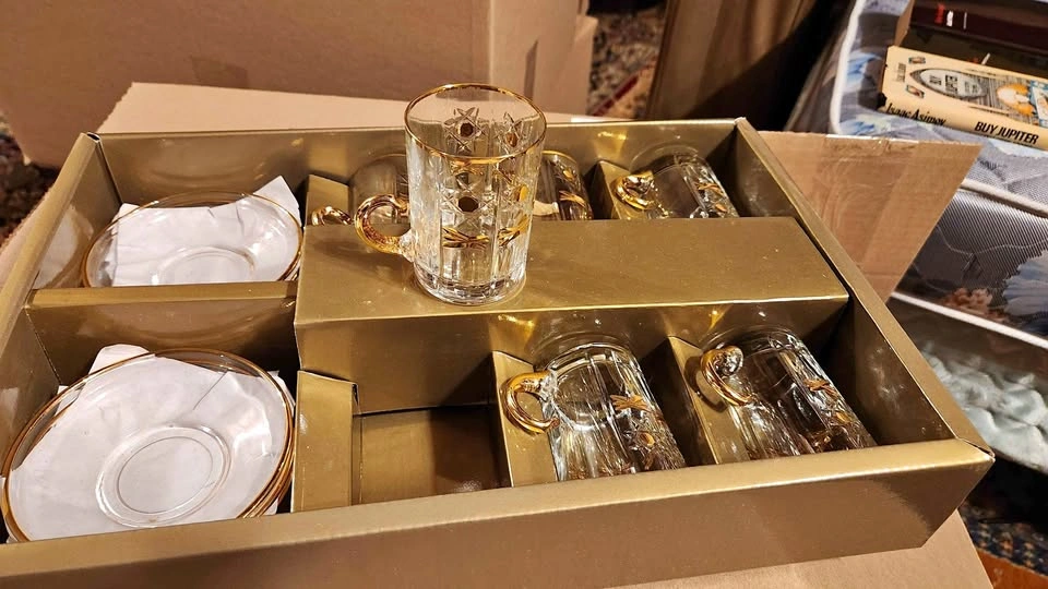 12-Piece Gold-Trimmed Glass Tea Cup and Saucer Set