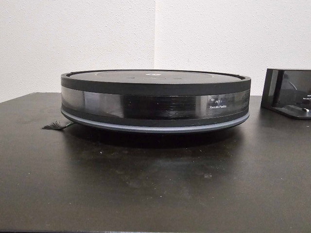 Roomba Essential Vacuum - photo 2