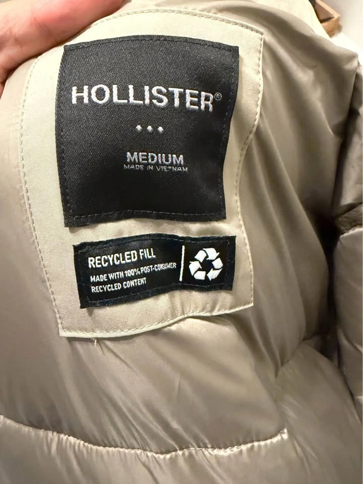 Hollister Beige Puffer Jacket size: medium - photo 3