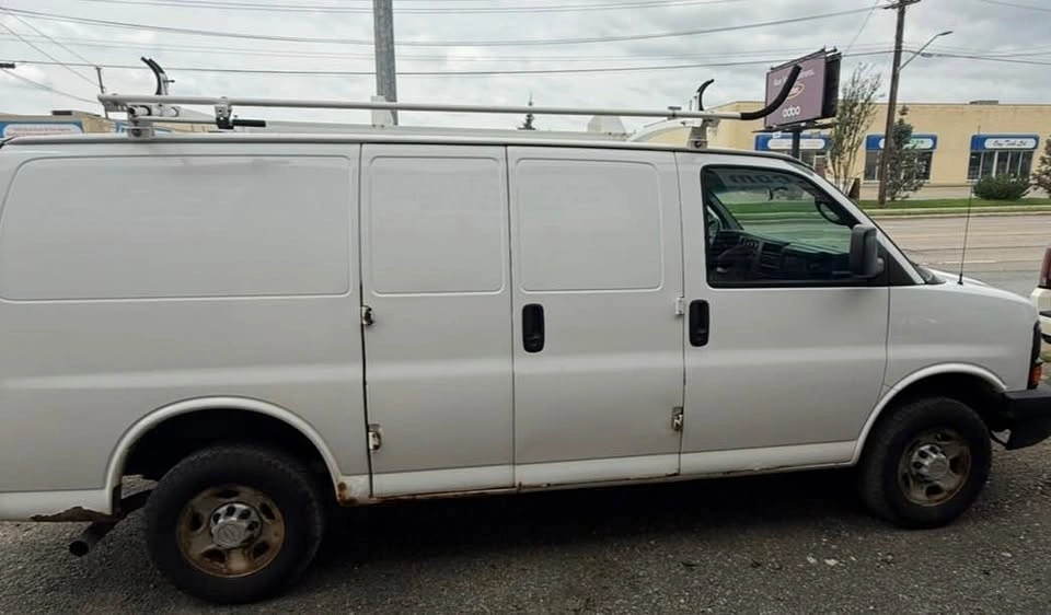 2008 Chevrolet G-Series 2500 - photo 5