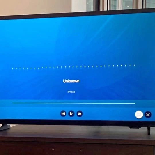 FOR PARTS: Samsung 32-inch TV (New Condition)