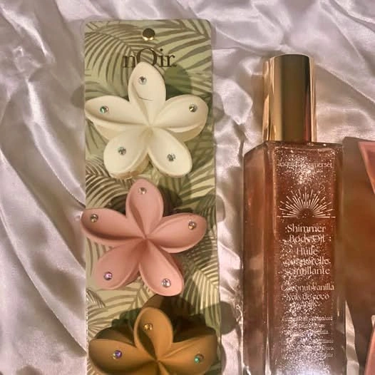 Ultimate Glow Beauty Bundle - Shimmer Oils, Fragrance & Clips