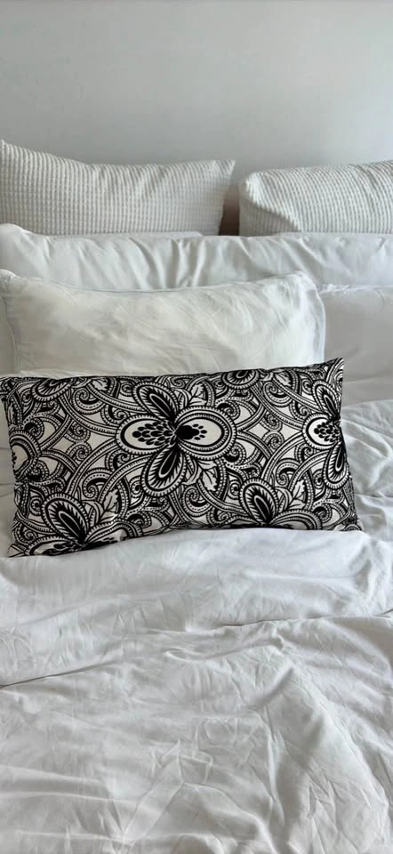Decorative pillow