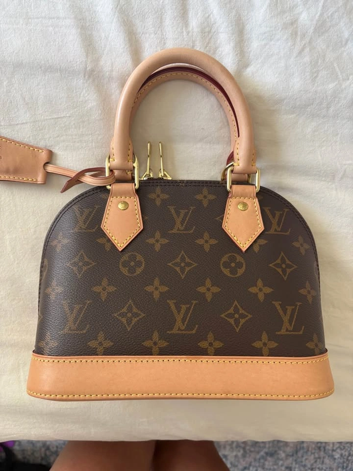 Louis Vuitton Alma BB - photo 4