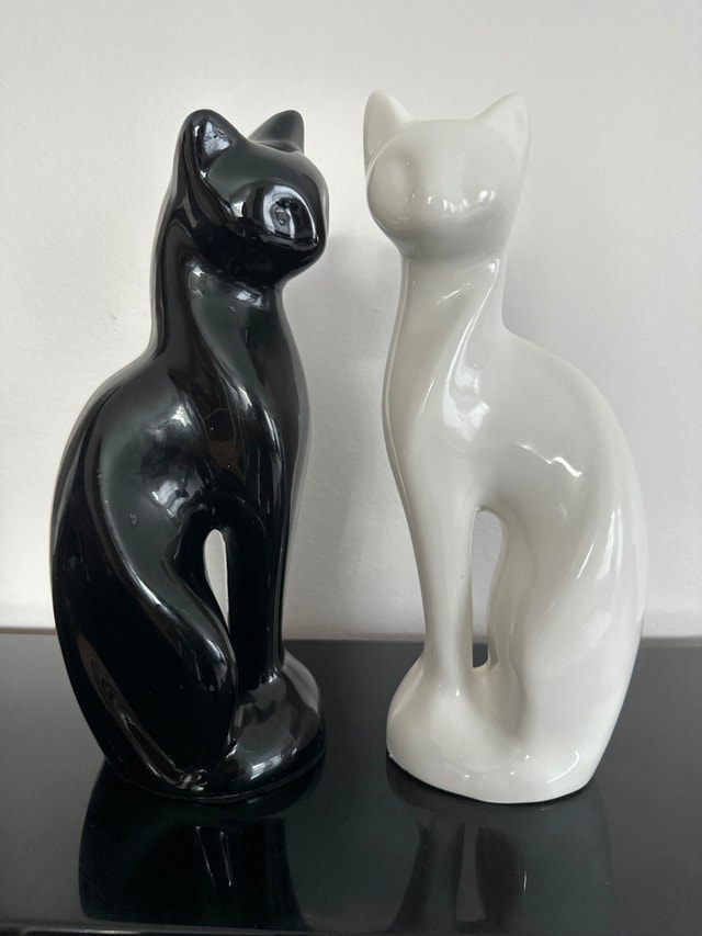 Vintage Mid-Century Modern (MCM) style ceramic cat figurines