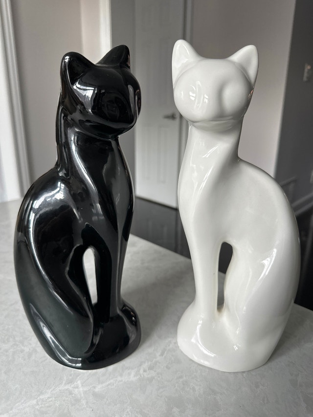 Vintage Mid-Century Modern (MCM) style ceramic cat figurines - photo 2