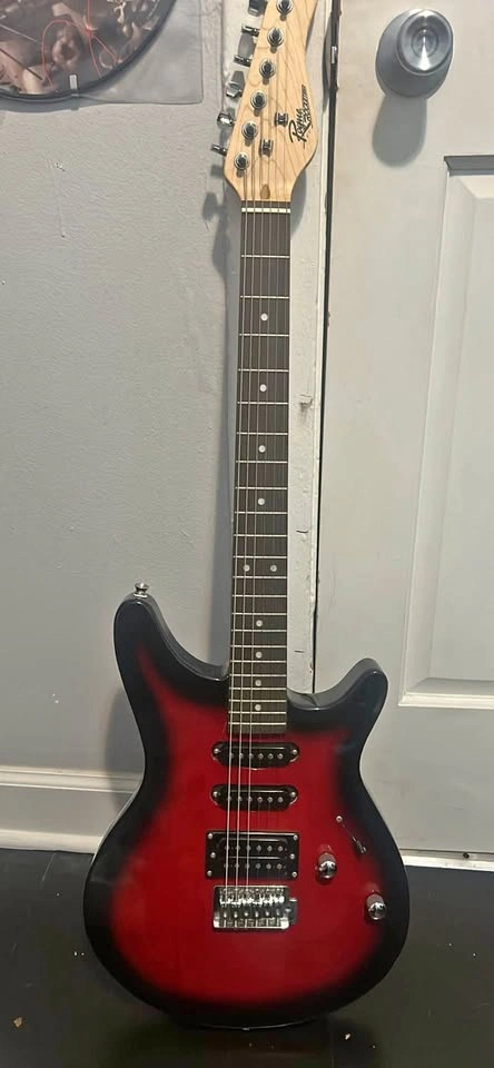 Rogue Rocketeer Guitar (plus case)