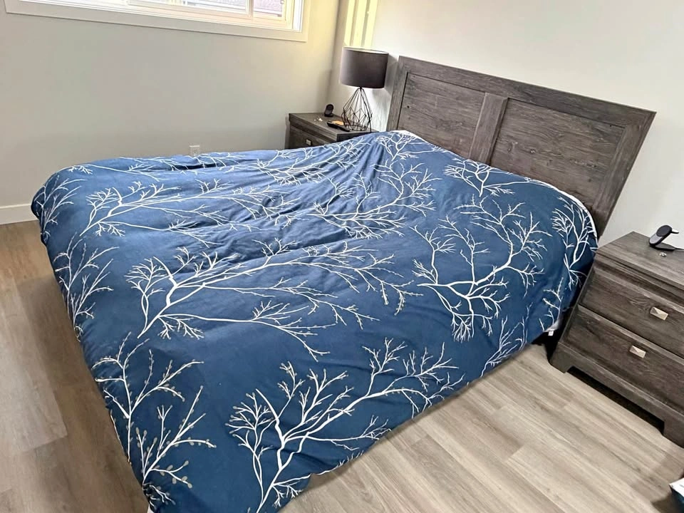 Queen Bedframe