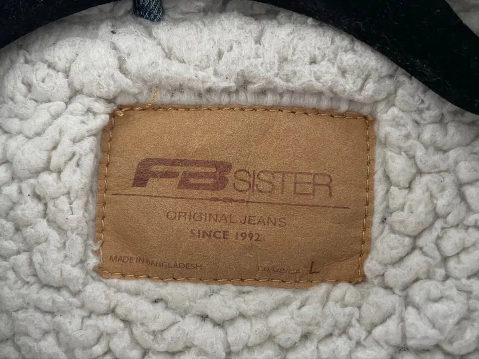 FB Sister Sherpa Lined Denim Jacket size S men or M women - photo 4