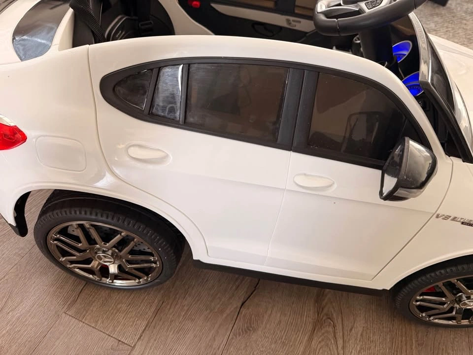 Mercedes-Benz GLC 63S AMG Kids Ride-On Car - photo 2
