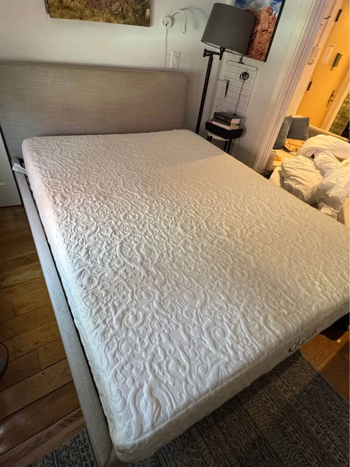 Queen Mattress - photo 2