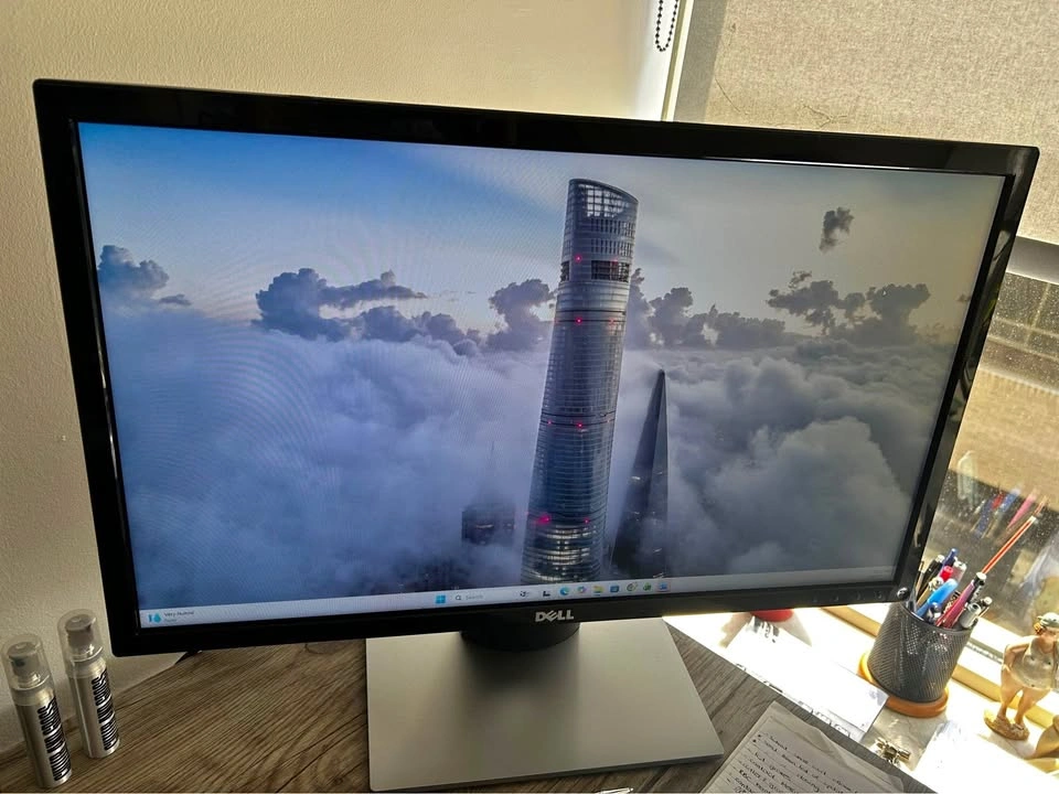 Dell 24-inch Computer Monitor