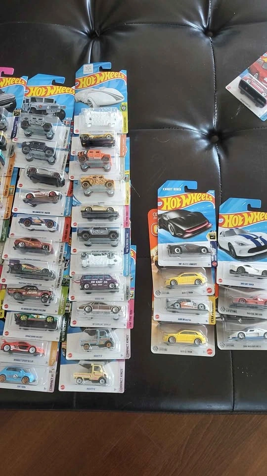 Hot Wheels Clearance Sale - photo 2